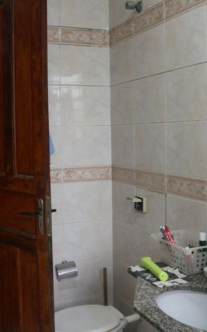 Casa à venda com 188m², 3 quartos e 2 vagasBanheiro 2