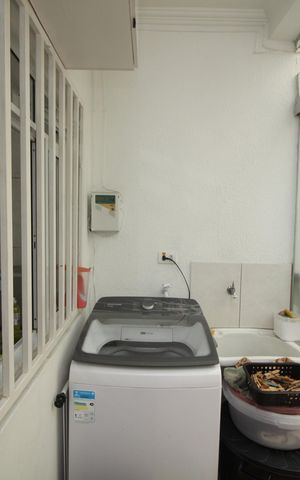 Casa à venda com 90m², 3 quartos e 2 vagasÁrea de Serviço