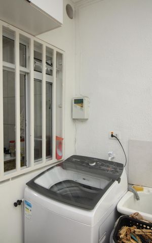 Casa à venda com 90m², 3 quartos e 2 vagasÁrea de Serviço