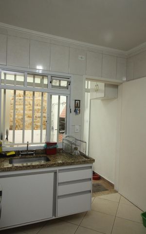 Casa à venda com 90m², 3 quartos e 2 vagasCozinha