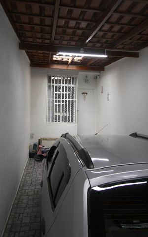 Casa à venda com 90m², 3 quartos e 2 vagasGaragem