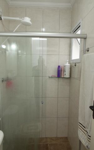 Casa à venda com 90m², 3 quartos e 2 vagasBanheiro