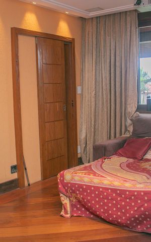 Casa à venda com 1620m², 5 quartos e 9 vagas