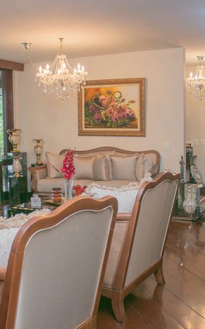 Casa à venda com 1620m², 5 quartos e 9 vagas