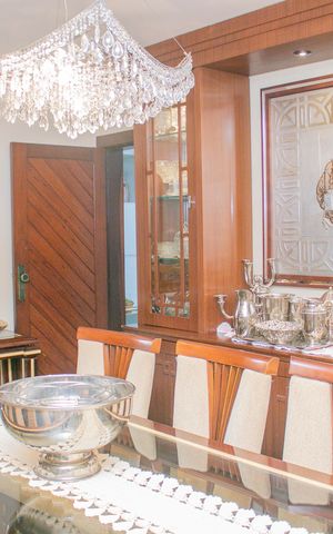 Casa à venda com 1620m², 5 quartos e 9 vagas