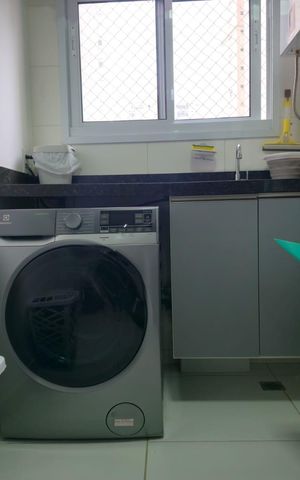 Apartamento à venda com 75m², 3 quartos e 2 vagas Apartamento à venda com 75m², 3 quartos e 2 vagasCozinha e Área de Serviço