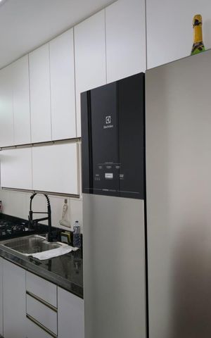 Apartamento à venda com 75m², 3 quartos e 2 vagas Apartamento à venda com 75m², 3 quartos e 2 vagasCozinha e Área de Serviço