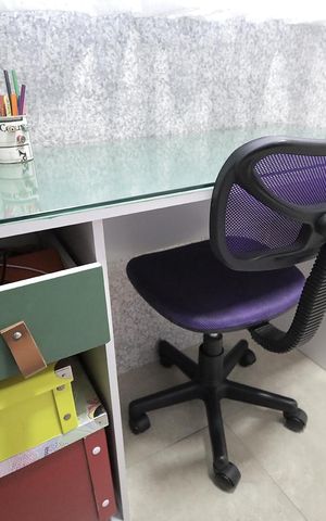 Apartamento à venda com 104m², 2 quartos e 2 vagas Apartamento à venda com 104m², 2 quartos e 2 vagasEscritório
