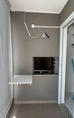 Apartamento à venda com 62m², 2 quartos e 1 vaga Apartamento à venda com 62m², 2 quartos e 1 vagaVaranda