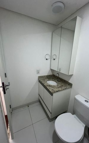 Apartamento à venda com 62m², 2 quartos e 1 vaga Apartamento à venda com 62m², 2 quartos e 1 vagaBanheiro