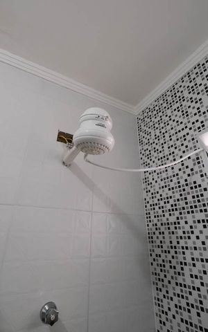 Casa de condomínio à venda com 71m², 2 quartos e 2 vagasBanheiro