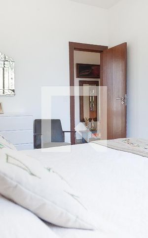 Casa de condomínio à venda com 1000m², 4 quartos e 4 vagas Casa de condomínio à venda com 1000m², 4 quartos e 4 vagasquarto 2