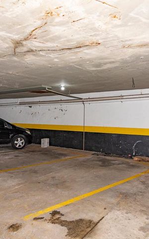 Apartamento à venda com 220m², 3 quartos e 1 vaga Apartamento à venda com 220m², 3 quartos e 1 vagaGaragem