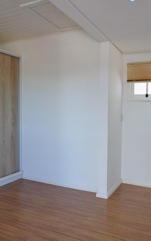 Casa à venda com 325m², 5 quartos e 10 vagasQuarto 2 