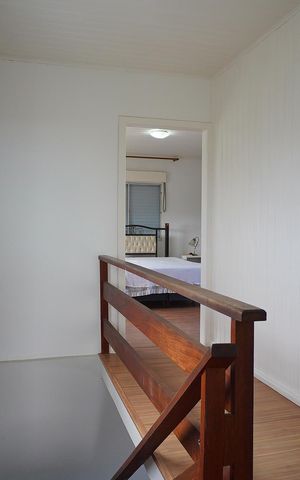 Casa à venda com 325m², 5 quartos e 10 vagasCorredor