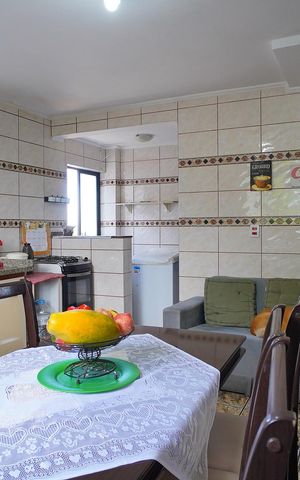 Casa à venda com 325m², 5 quartos e 10 vagasCozinha