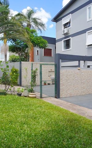 Casa à venda com 325m², 5 quartos e 10 vagasPatio