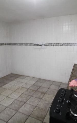 Casa à venda com 369m², 6 quartos e 2 vagasCozinha 2