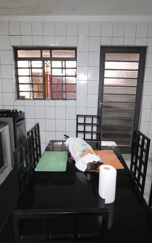 Casa à venda com 369m², 6 quartos e 2 vagasCozinha