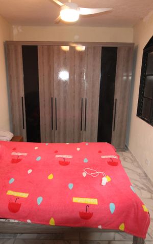 Casa à venda com 369m², 6 quartos e 2 vagasQuarto 2