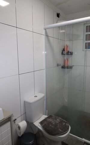 Casa à venda com 369m², 6 quartos e 2 vagasBanheiro 