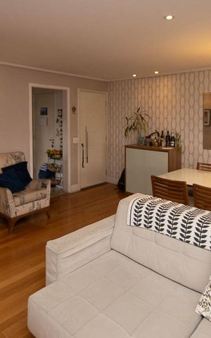 Apartamento à venda com 78m², 2 quartos e 1 vaga Apartamento à venda com 78m², 2 quartos e 1 vagaSala