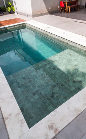 Casa de condomínio à venda com 280m², 3 quartos e 4 vagasPiscina