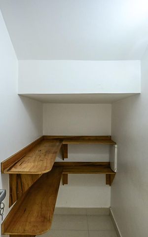 Casa à venda com 170m², 3 quartos e 2 vagasDepósito