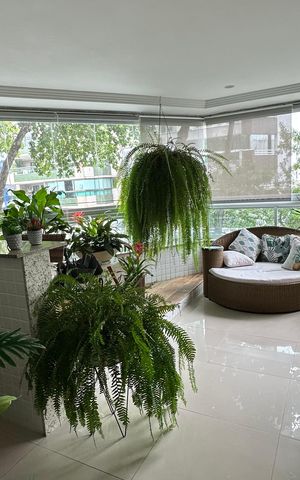 Apartamento à venda com 191m², 3 quartos e 3 vagas Apartamento à venda com 191m², 3 quartos e 3 vagasVaranda