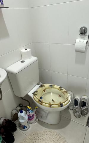 Apartamento à venda com 191m², 3 quartos e 3 vagas Apartamento à venda com 191m², 3 quartos e 3 vagasBanheiro de serviço