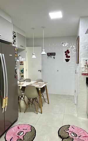 Apartamento à venda com 191m², 3 quartos e 3 vagas Apartamento à venda com 191m², 3 quartos e 3 vagasCozinha