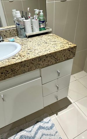 Apartamento à venda com 191m², 3 quartos e 3 vagas Apartamento à venda com 191m², 3 quartos e 3 vagasBanheiro