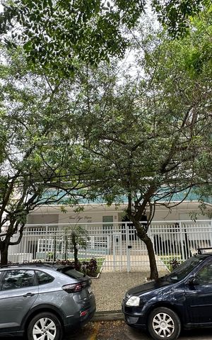 Apartamento à venda com 191m², 3 quartos e 3 vagas Apartamento à venda com 191m², 3 quartos e 3 vagasFachada