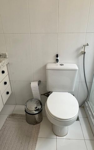 Apartamento à venda com 191m², 3 quartos e 3 vagas Apartamento à venda com 191m², 3 quartos e 3 vagasBanheiro do Quarto 2
