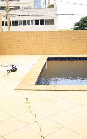 Apartamento para alugar com 81m², 2 quartos e 2 vagasÁrea comum - Piscina