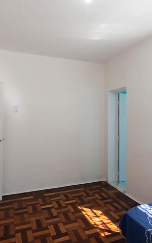 Casa à venda com 200m², 3 quartos e 4 vagasSuíte