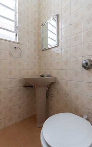 Casa à venda com 200m², 3 quartos e 4 vagasBanheiro