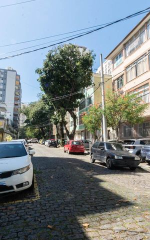 Casa à venda com 200m², 3 quartos e 4 vagasVista da Rua