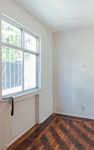 Casa à venda com 200m², 3 quartos e 4 vagasQuarto