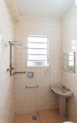 Casa à venda com 200m², 3 quartos e 4 vagasBanheiro