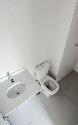 Apartamento à venda com 60m², 2 quartos e 1 vaga Apartamento à venda com 60m², 2 quartos e 1 vagaBanheiro da Suíte