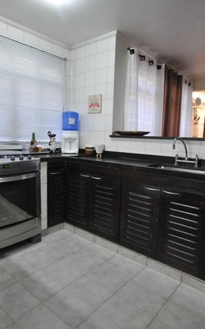 Casa à venda com 300m², 5 quartos e 4 vagasCozinha