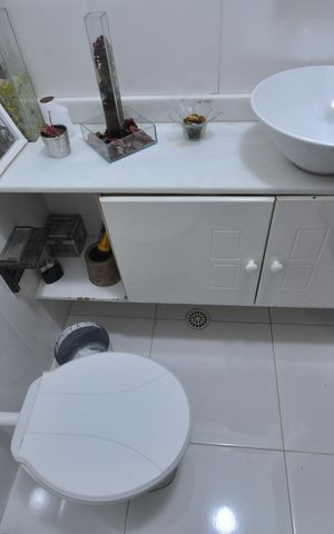 Casa à venda com 300m², 5 quartos e 4 vagasBanheiro de serviço