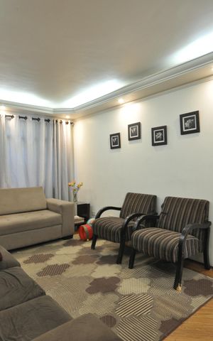 Casa à venda com 300m², 5 quartos e 4 vagasSala