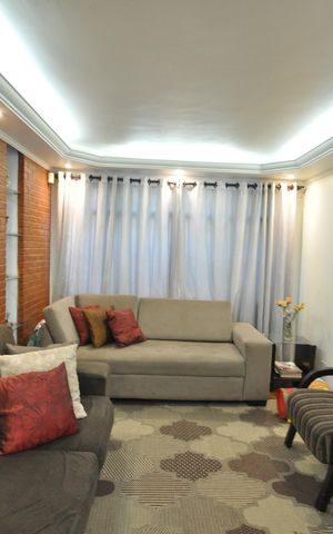 Casa à venda com 300m², 5 quartos e 4 vagasSala