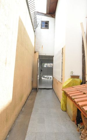 Casa à venda com 300m², 5 quartos e 4 vagasQuintal
