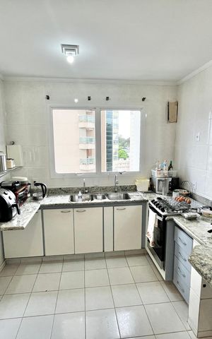Apartamento à venda com 250m², 5 quartos e 4 vagas Apartamento à venda com 250m², 5 quartos e 4 vagasCozinha