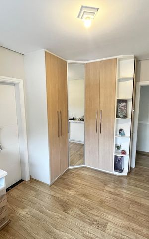 Apartamento à venda com 250m², 5 quartos e 4 vagas Apartamento à venda com 250m², 5 quartos e 4 vagasQuarto Suíte 2