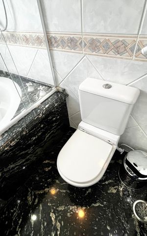 Apartamento à venda com 250m², 5 quartos e 4 vagas Apartamento à venda com 250m², 5 quartos e 4 vagasBanheiro da Suíte 2