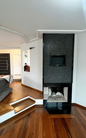 Apartamento à venda com 250m², 5 quartos e 4 vagas Apartamento à venda com 250m², 5 quartos e 4 vagasSala